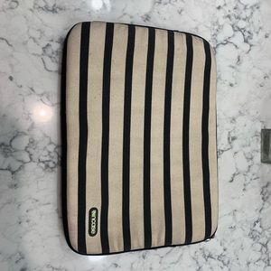 cream and black striped incase computer case!